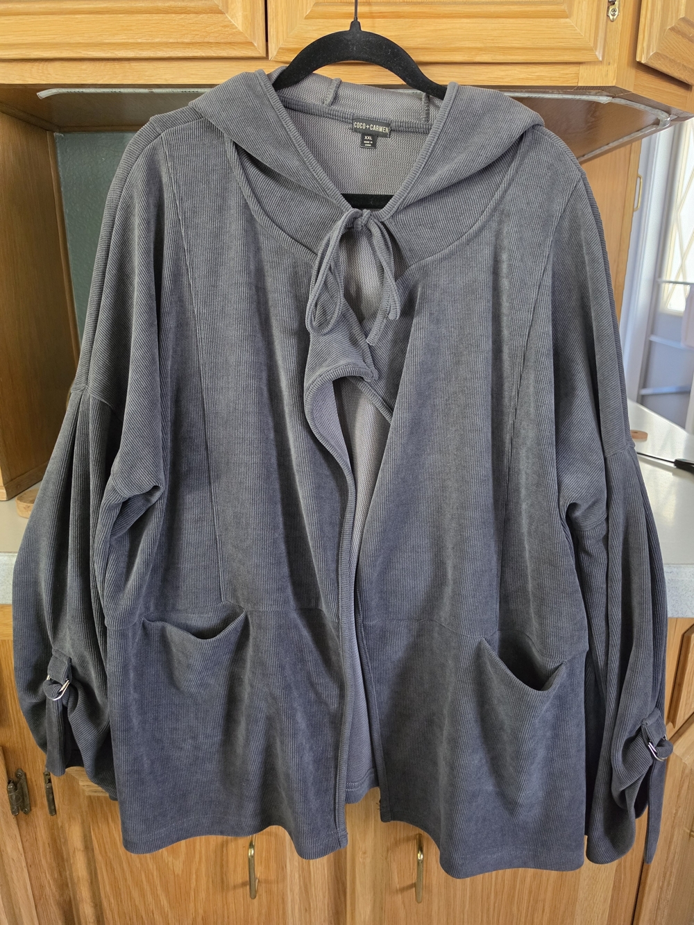 NWOT Coco + Carmen Gray Hooded Teddy Wrap with Tie Front, Adjustable Sleeves